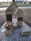 Cannstatt Denkmal Marx 013.jpg (109448 Byte)