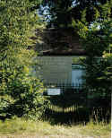 Ullstadt Friedhof 121.jpg (100256 Byte)